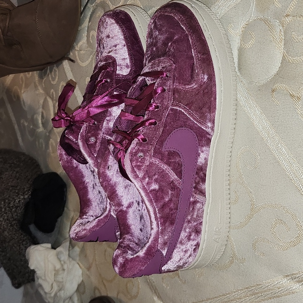 Nike shoes